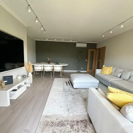 דירה Spacious 3 Bedroom For 6 Near