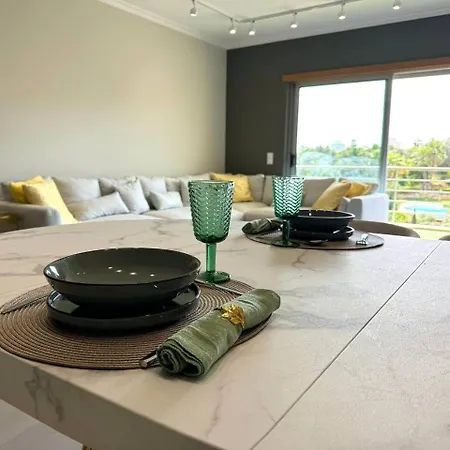 Spacious 3 Bedroom For 6 Near דירה פורטימאו