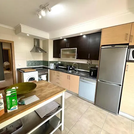 Spacious 3 Bedroom For 6 Near * פורטימאו