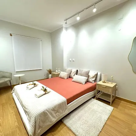 Spacious 3 Bedroom For 6 Near * פורטימאו