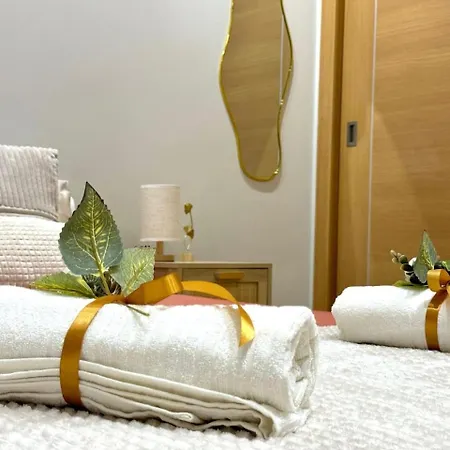Spacious 3 Bedroom For 6 Near